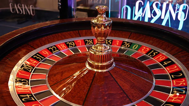 tik 35 slot Dealer-table lobby
